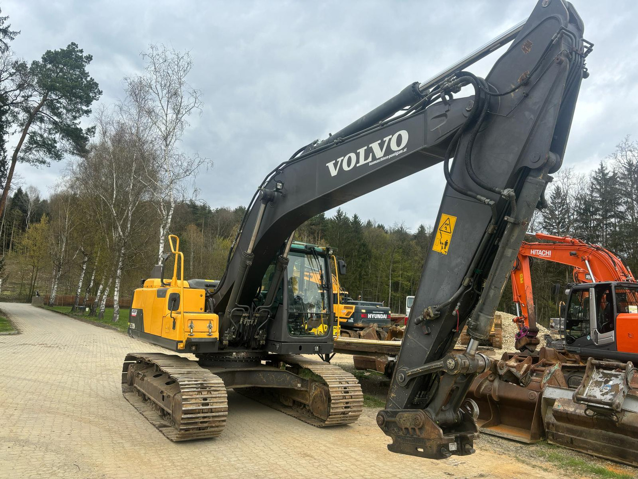 Volvo EC 220 DN - Bager gusjeničar: slika Volvo EC 220 DN - Bager gusjeničar Volvo EC 220 DN - Bager gusjeničar: slika Volvo EC 220 DN - Bager gusjeničar