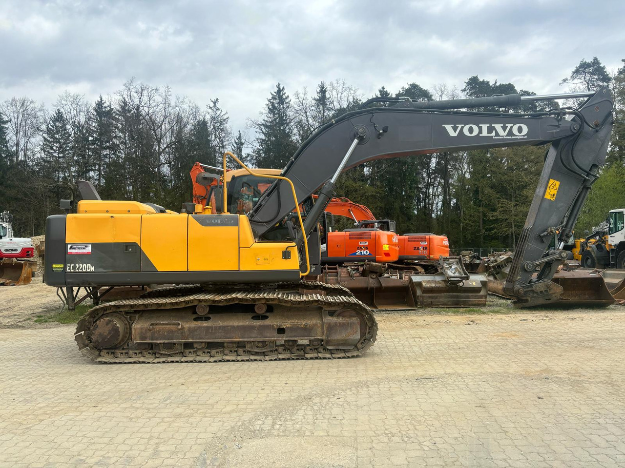 Volvo EC 220 DN - Bager gusjeničar: slika Volvo EC 220 DN - Bager gusjeničar Volvo EC 220 DN - Bager gusjeničar: slika Volvo EC 220 DN - Bager gusjeničar