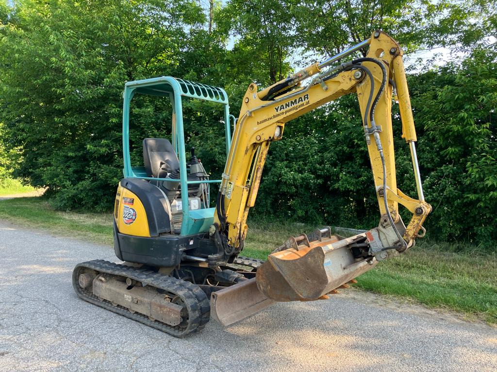 YANMAR VIO 25-4 - Mini bager: slika YANMAR VIO 25-4 - Mini bager YANMAR VIO 25-4 - Mini bager: slika YANMAR VIO 25-4 - Mini bager
