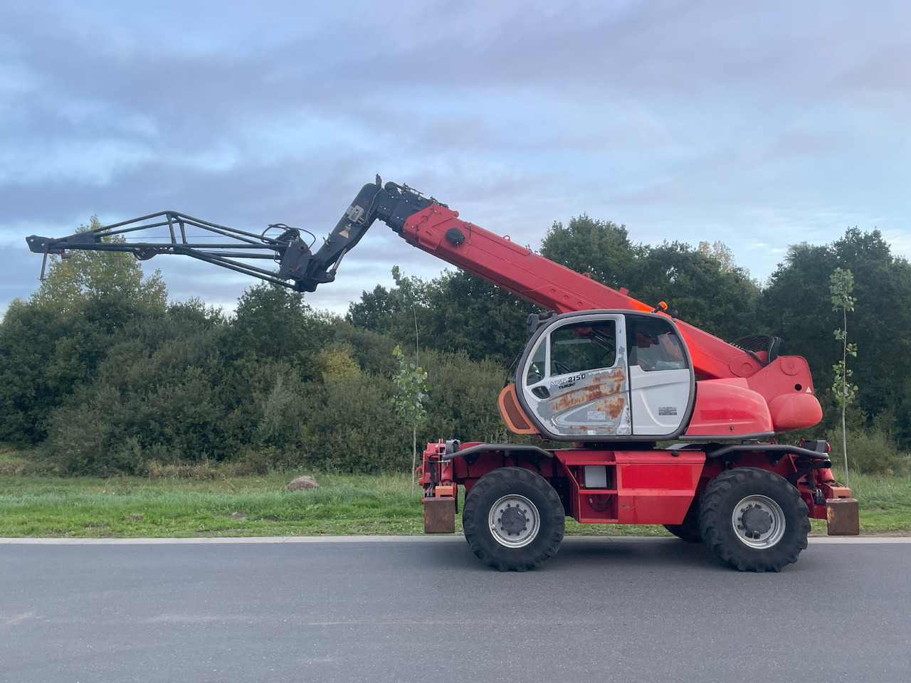 MANITOU MRT2150 - Teleskopski utovarivač na kotačima: slika MANITOU MRT2150 - Teleskopski utovarivač na kotačima MANITOU MRT2150 - Teleskopski utovarivač na kotačima: slika MANITOU MRT2150 - Teleskopski utovarivač na kotačima