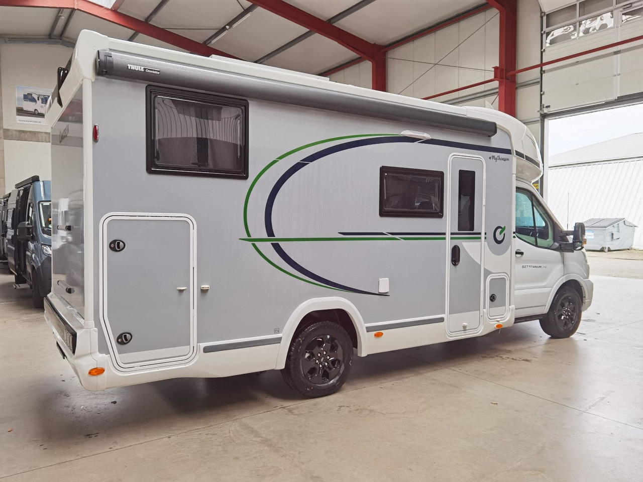 Chausson 627 TITANIUM / - 2026 - / EINZELBETTEN / 4.1T. - Poluintegrirani kamper: slika Chausson 627 TITANIUM / - 2026 - / EINZELBETTEN / 4.1T. - Poluintegrirani kamper Chausson 627 TITANIUM / - 2026 - / EINZELBETTEN / 4.1T. - Poluintegrirani kamper: slika Chausson 627 TITANIUM / - 2026 - / EINZELBETTEN / 4.1T. - Poluintegrirani kamper