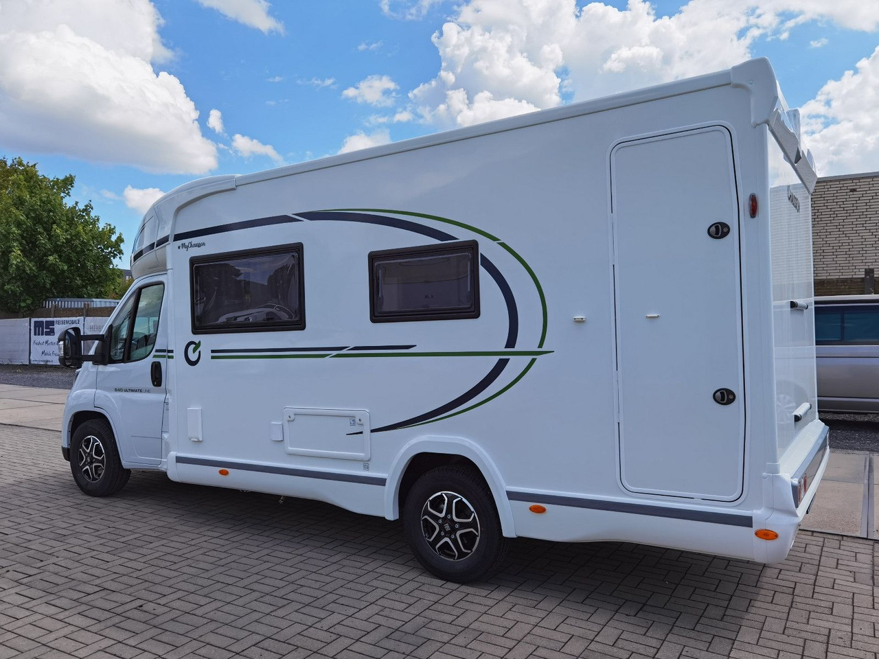 Chausson 640 ULTIMATE / -2026- / XXL- HUBBETT & RAUMBAD - Poluintegrirani kamper: slika Chausson 640 ULTIMATE / -2026- / XXL- HUBBETT & RAUMBAD - Poluintegrirani kamper Chausson 640 ULTIMATE / -2026- / XXL- HUBBETT & RAUMBAD - Poluintegrirani kamper: slika Chausson 640 ULTIMATE / -2026- / XXL- HUBBETT & RAUMBAD - Poluintegrirani kamper