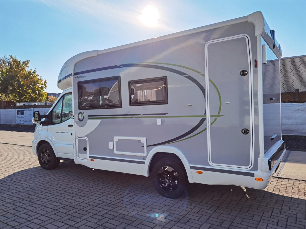 Chausson 650 TITANIUM / - 2026 - / 165PS - 8G. / HUBBETT - Poluintegrirani kamper: slika Chausson 650 TITANIUM / - 2026 - / 165PS - 8G. / HUBBETT - Poluintegrirani kamper Chausson 650 TITANIUM / - 2026 - / 165PS - 8G. / HUBBETT - Poluintegrirani kamper: slika Chausson 650 TITANIUM / - 2026 - / 165PS - 8G. / HUBBETT - Poluintegrirani kamper
