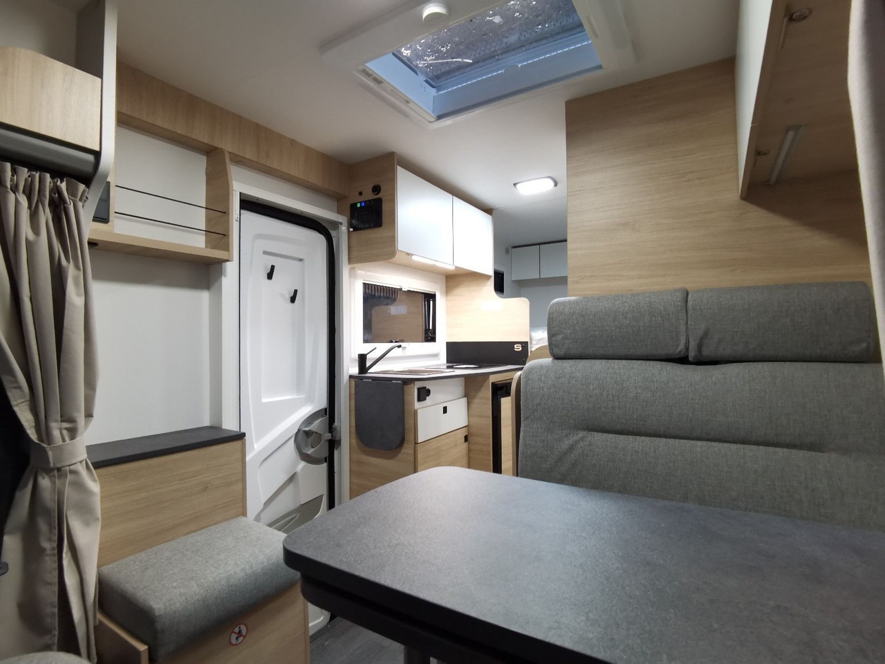 Poluintegrirani kamper Chausson S 514 FIRST LINE / - 2026 - / 165PS-8G AUTOMATIK: slika Poluintegrirani kamper Chausson S 514 FIRST LINE / - 2026 - / 165PS-8G AUTOMATIK Poluintegrirani kamper Chausson S 514 FIRST LINE / - 2026 - / 165PS-8G AUTOMATIK: slika Poluintegrirani kamper Chausson S 514 FIRST LINE / - 2026 - / 165PS-8G AUTOMATIK