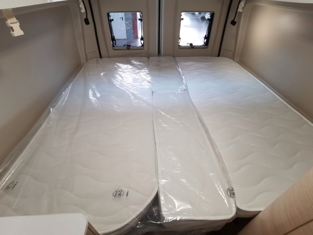 Zakup  Chausson V697 FIRST LINE / - 2025- / 140PS / EINZELBETTEN Chausson V697 FIRST LINE / - 2025- / 140PS / EINZELBETTEN: slika Zakup  Chausson V697 FIRST LINE / - 2025- / 140PS / EINZELBETTEN Chausson V697 FIRST LINE / - 2025- / 140PS / EINZELBETTEN