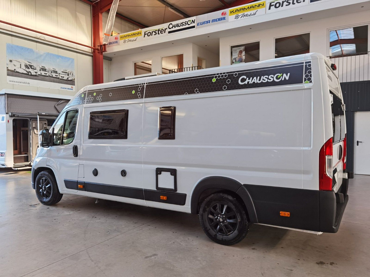 Chausson V697 FIRST LINE / - 2025- / 140PS / EINZELBETTEN - Kamp kombi: slika Chausson V697 FIRST LINE / - 2025- / 140PS / EINZELBETTEN - Kamp kombi Chausson V697 FIRST LINE / - 2025- / 140PS / EINZELBETTEN - Kamp kombi: slika Chausson V697 FIRST LINE / - 2025- / 140PS / EINZELBETTEN - Kamp kombi