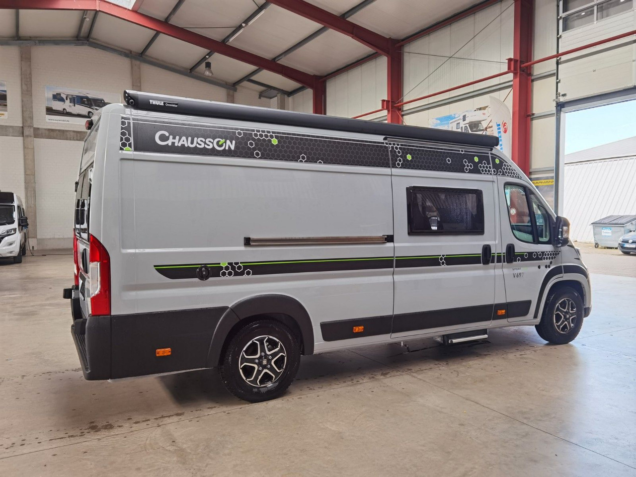 Chausson V697 SPORT LINE / 140PS-8G / EINZELBETTEN - GARA - Kamp kombi: slika Chausson V697 SPORT LINE / 140PS-8G / EINZELBETTEN - GARA - Kamp kombi Chausson V697 SPORT LINE / 140PS-8G / EINZELBETTEN - GARA - Kamp kombi: slika Chausson V697 SPORT LINE / 140PS-8G / EINZELBETTEN - GARA - Kamp kombi