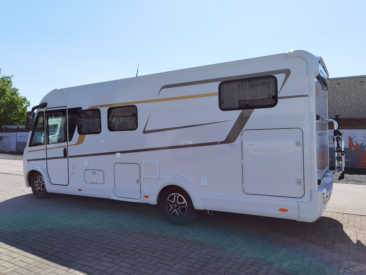 Eura Mobil INTEGRA LINE 720 EF / 180PS-9G 40H /EINZELBETTEN - Integrirani kamper: slika Eura Mobil INTEGRA LINE 720 EF / 180PS-9G 40H /EINZELBETTEN - Integrirani kamper Eura Mobil INTEGRA LINE 720 EF / 180PS-9G 40H /EINZELBETTEN - Integrirani kamper: slika Eura Mobil INTEGRA LINE 720 EF / 180PS-9G 40H /EINZELBETTEN - Integrirani kamper
