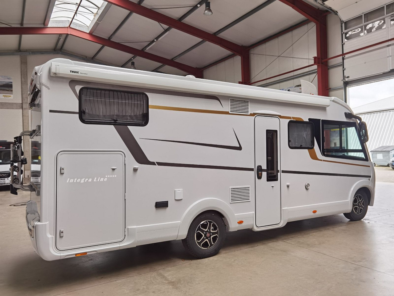 Eura Mobil INTEGRA LINE 720 EF /180PS-9G MAXI/ EINZELBETTEN - Integrirani kamper: slika Eura Mobil INTEGRA LINE 720 EF /180PS-9G MAXI/ EINZELBETTEN - Integrirani kamper Eura Mobil INTEGRA LINE 720 EF /180PS-9G MAXI/ EINZELBETTEN - Integrirani kamper: slika Eura Mobil INTEGRA LINE 720 EF /180PS-9G MAXI/ EINZELBETTEN - Integrirani kamper