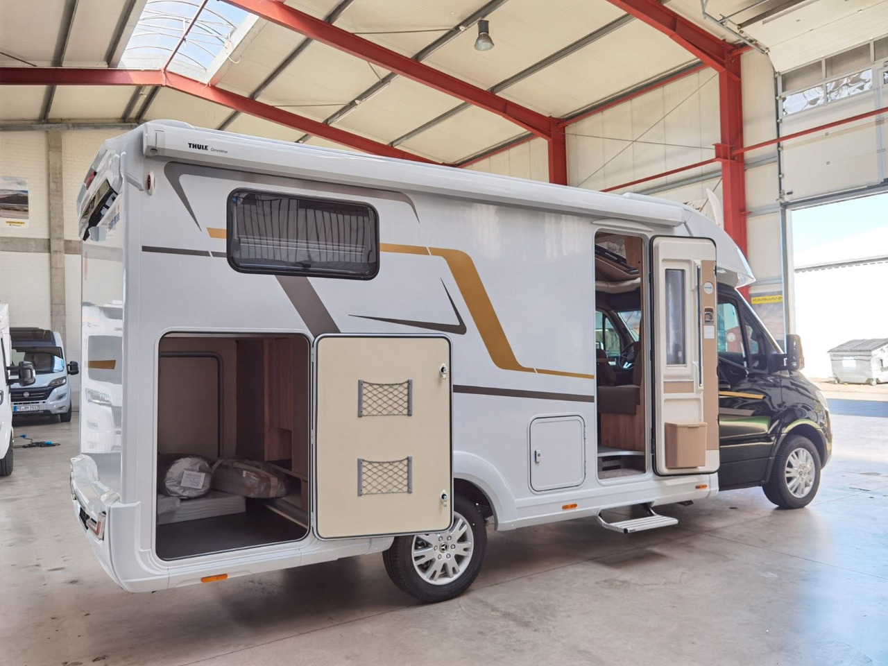 Poluintegrirani kamper Eura Mobil PROFILA T 696 EB /-2025-/ S-PAKET / EINZELBETTEN: slika Poluintegrirani kamper Eura Mobil PROFILA T 696 EB /-2025-/ S-PAKET / EINZELBETTEN