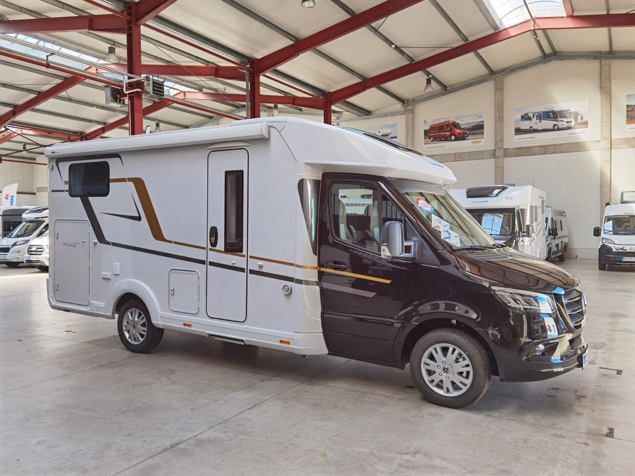 Poluintegrirani kamper Eura Mobil PROFILA T 696 EB /-2025-/ S-PAKET / EINZELBETTEN: slika Poluintegrirani kamper Eura Mobil PROFILA T 696 EB /-2025-/ S-PAKET / EINZELBETTEN