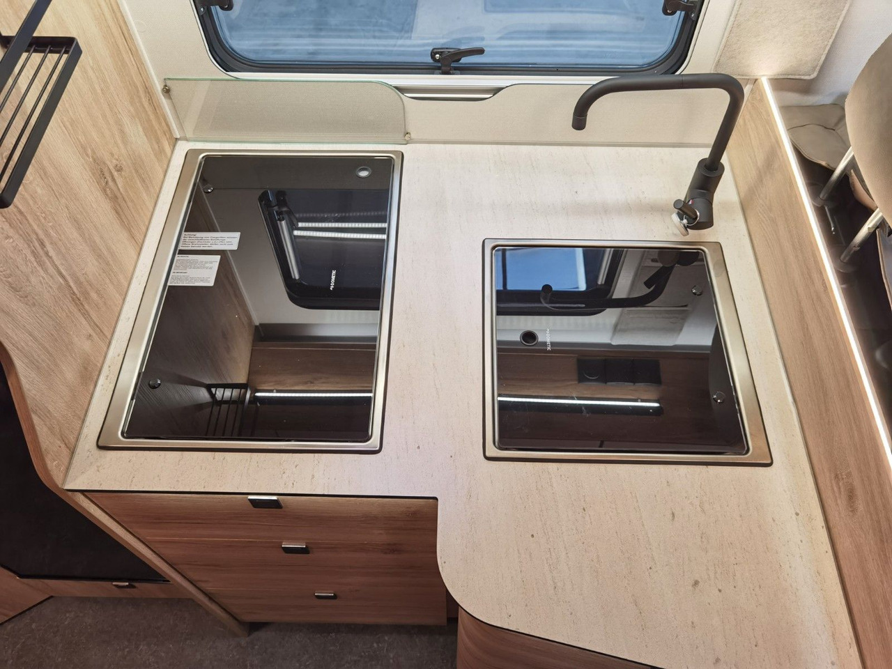 Poluintegrirani kamper Eura Mobil PROFILA T 696 EB /-2025-/ S-PAKET / EINZELBETTEN: slika Poluintegrirani kamper Eura Mobil PROFILA T 696 EB /-2025-/ S-PAKET / EINZELBETTEN