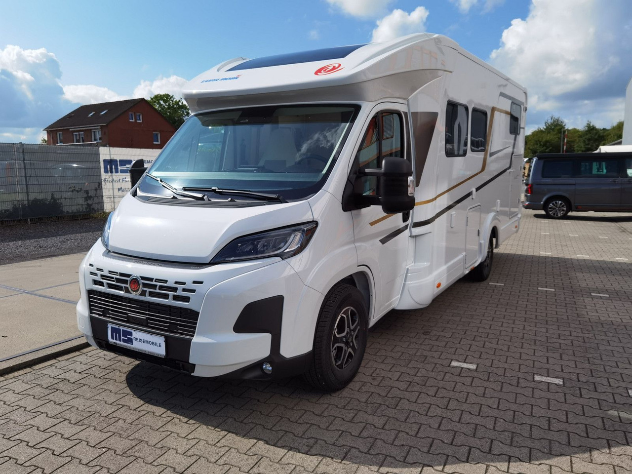 Poluintegrirani kamper Eura Mobil PROFILA T 720 EB /MOD. 2026/ 180PS-8G.AUTOMATIK: slika Poluintegrirani kamper Eura Mobil PROFILA T 720 EB /MOD. 2026/ 180PS-8G.AUTOMATIK