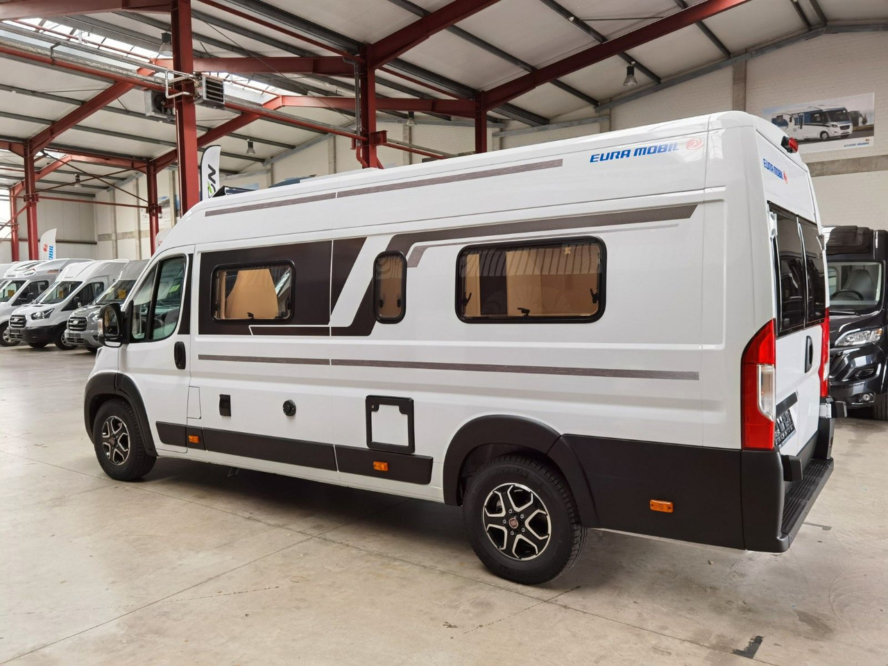 Eura Mobil VAN 635 EB / 180 PS -9G / EINZELBETTEN - Kamp kombi: slika Eura Mobil VAN 635 EB / 180 PS -9G / EINZELBETTEN - Kamp kombi Eura Mobil VAN 635 EB / 180 PS -9G / EINZELBETTEN - Kamp kombi: slika Eura Mobil VAN 635 EB / 180 PS -9G / EINZELBETTEN - Kamp kombi