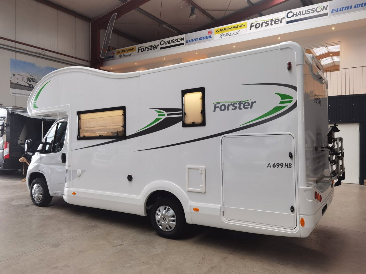 Forster A 699 HB /140PS / VB - ZUBEHÖR-PAKET/ 6x SITZP. - Alkoven kamper: slika Forster A 699 HB /140PS / VB - ZUBEHÖR-PAKET/ 6x SITZP. - Alkoven kamper Forster A 699 HB /140PS / VB - ZUBEHÖR-PAKET/ 6x SITZP. - Alkoven kamper: slika Forster A 699 HB /140PS / VB - ZUBEHÖR-PAKET/ 6x SITZP. - Alkoven kamper