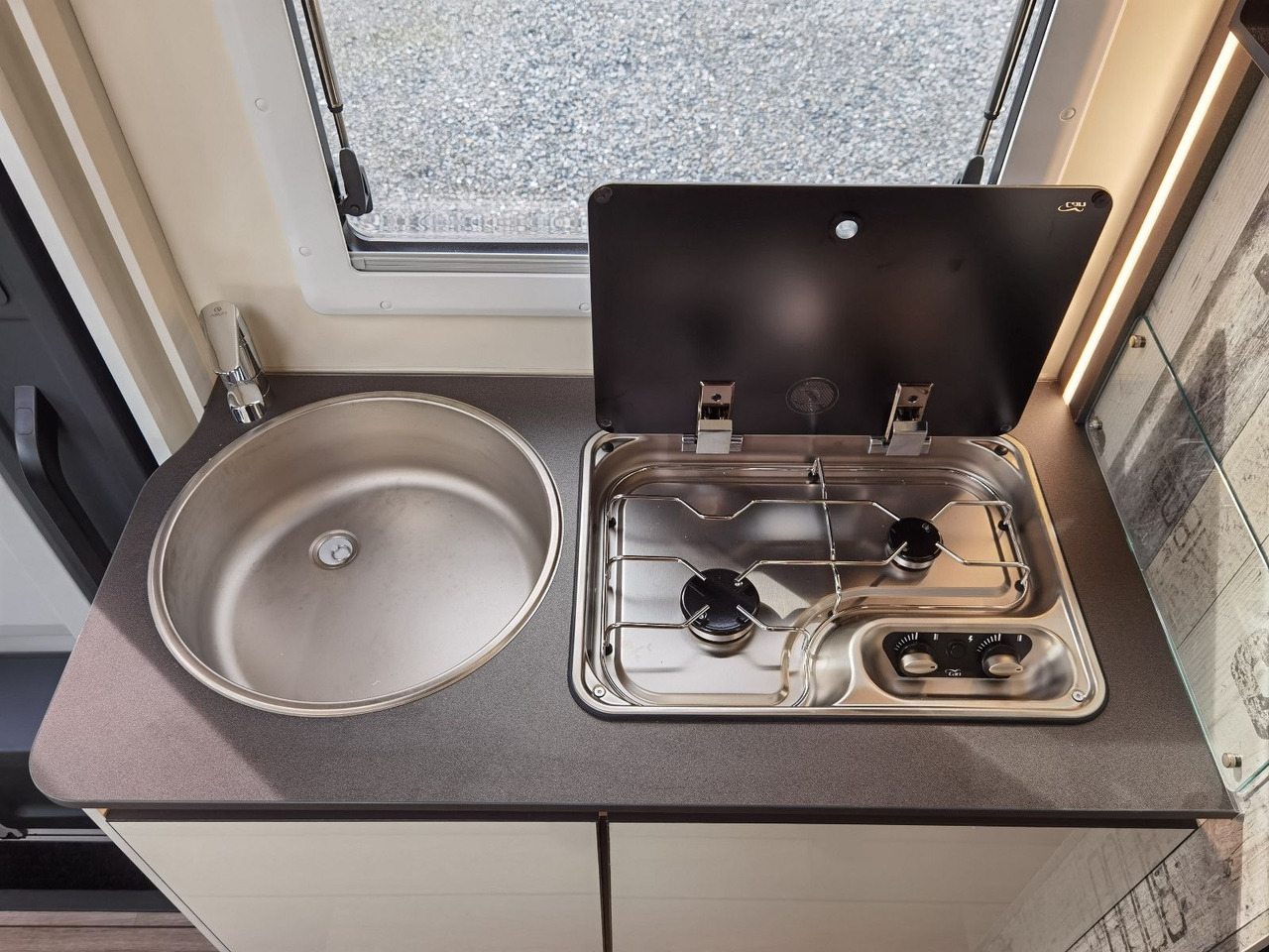 Poluintegrirani kamper Forster T 599 HBN COUPÈ /-2025-/165PS / SILVER - EDITION: slika Poluintegrirani kamper Forster T 599 HBN COUPÈ /-2025-/165PS / SILVER - EDITION Poluintegrirani kamper Forster T 599 HBN COUPÈ /-2025-/165PS / SILVER - EDITION: slika Poluintegrirani kamper Forster T 599 HBN COUPÈ /-2025-/165PS / SILVER - EDITION