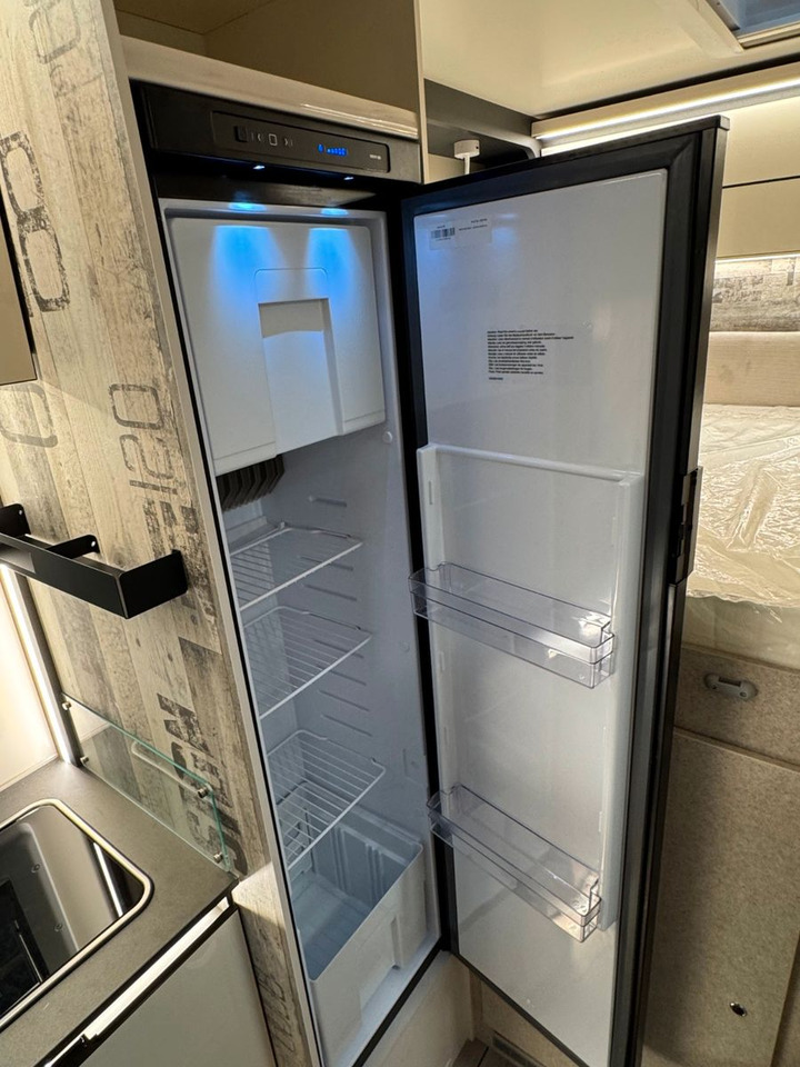 Poluintegrirani kamper Forster T 599 HBN COUPÈ /-2026-/ 165PS-8G / SILVER-PAKET: slika Poluintegrirani kamper Forster T 599 HBN COUPÈ /-2026-/ 165PS-8G / SILVER-PAKET Poluintegrirani kamper Forster T 599 HBN COUPÈ /-2026-/ 165PS-8G / SILVER-PAKET: slika Poluintegrirani kamper Forster T 599 HBN COUPÈ /-2026-/ 165PS-8G / SILVER-PAKET