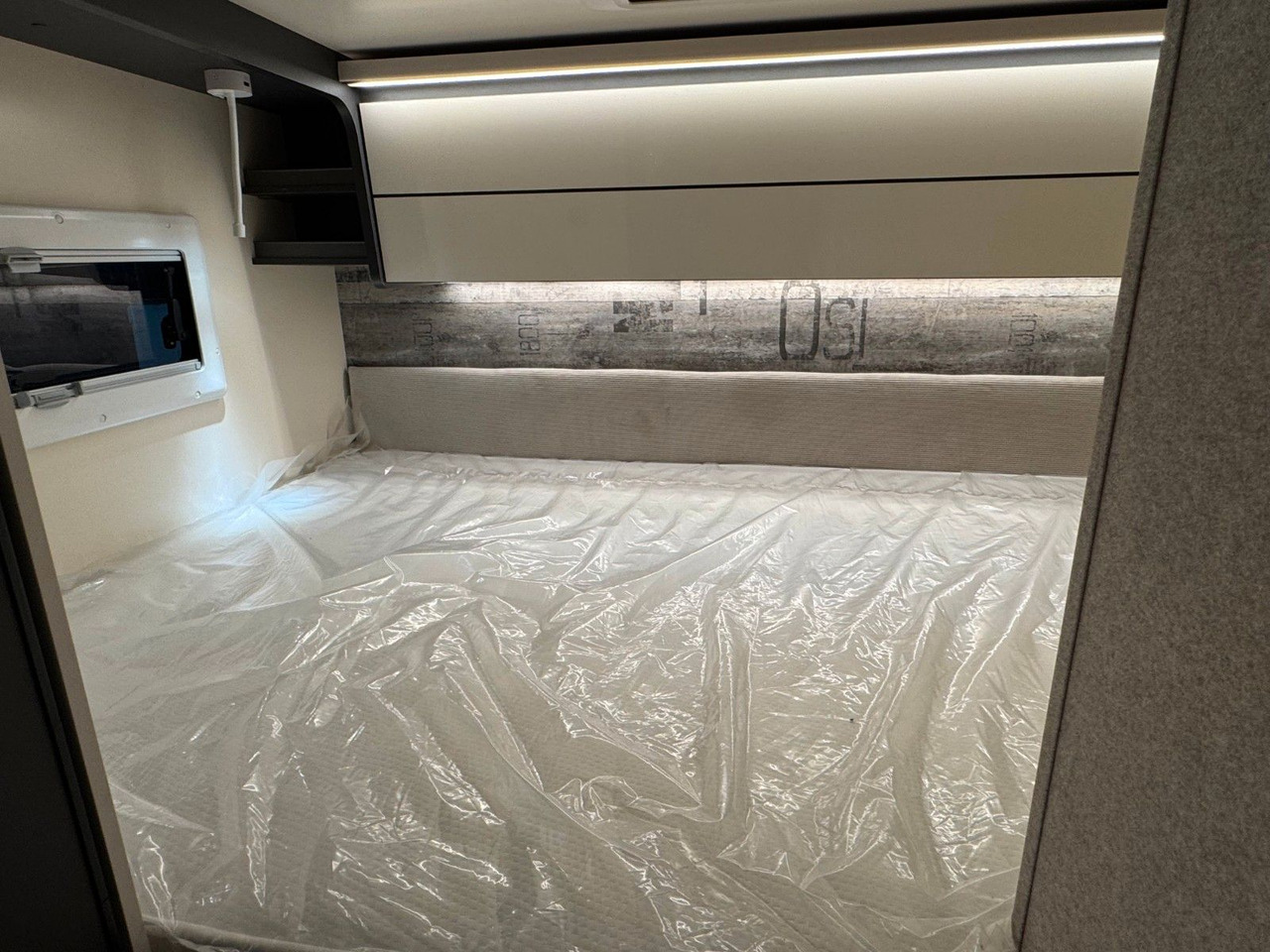 Poluintegrirani kamper Forster T 599 HBN COUPÈ /-2026-/ 165PS-8G / SILVER-PAKET: slika Poluintegrirani kamper Forster T 599 HBN COUPÈ /-2026-/ 165PS-8G / SILVER-PAKET Poluintegrirani kamper Forster T 599 HBN COUPÈ /-2026-/ 165PS-8G / SILVER-PAKET: slika Poluintegrirani kamper Forster T 599 HBN COUPÈ /-2026-/ 165PS-8G / SILVER-PAKET