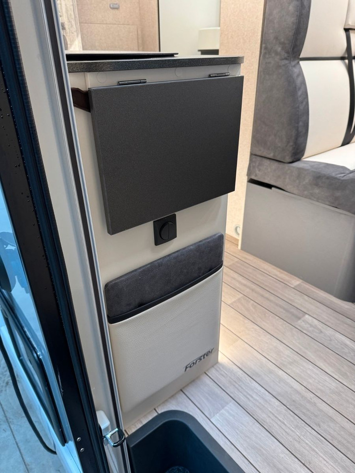 Poluintegrirani kamper Forster T 599 HBN COUPÈ /-2026-/ 165PS-8G / SILVER-PAKET: slika Poluintegrirani kamper Forster T 599 HBN COUPÈ /-2026-/ 165PS-8G / SILVER-PAKET Poluintegrirani kamper Forster T 599 HBN COUPÈ /-2026-/ 165PS-8G / SILVER-PAKET: slika Poluintegrirani kamper Forster T 599 HBN COUPÈ /-2026-/ 165PS-8G / SILVER-PAKET