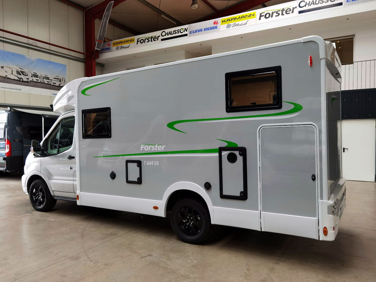Forster T 669 EBN COUPÈ / -2025- / 165PS / EINZELBETTEN - Poluintegrirani kamper: slika Forster T 669 EBN COUPÈ / -2025- / 165PS / EINZELBETTEN - Poluintegrirani kamper Forster T 669 EBN COUPÈ / -2025- / 165PS / EINZELBETTEN - Poluintegrirani kamper: slika Forster T 669 EBN COUPÈ / -2025- / 165PS / EINZELBETTEN - Poluintegrirani kamper