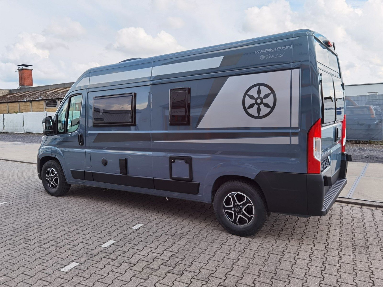 Karmann DAVIS 590 TRENDSTYLE / -2026- / 140PS- AUTOMATIK - Kamp kombi: slika Karmann DAVIS 590 TRENDSTYLE / -2026- / 140PS- AUTOMATIK - Kamp kombi Karmann DAVIS 590 TRENDSTYLE / -2026- / 140PS- AUTOMATIK - Kamp kombi: slika Karmann DAVIS 590 TRENDSTYLE / -2026- / 140PS- AUTOMATIK - Kamp kombi