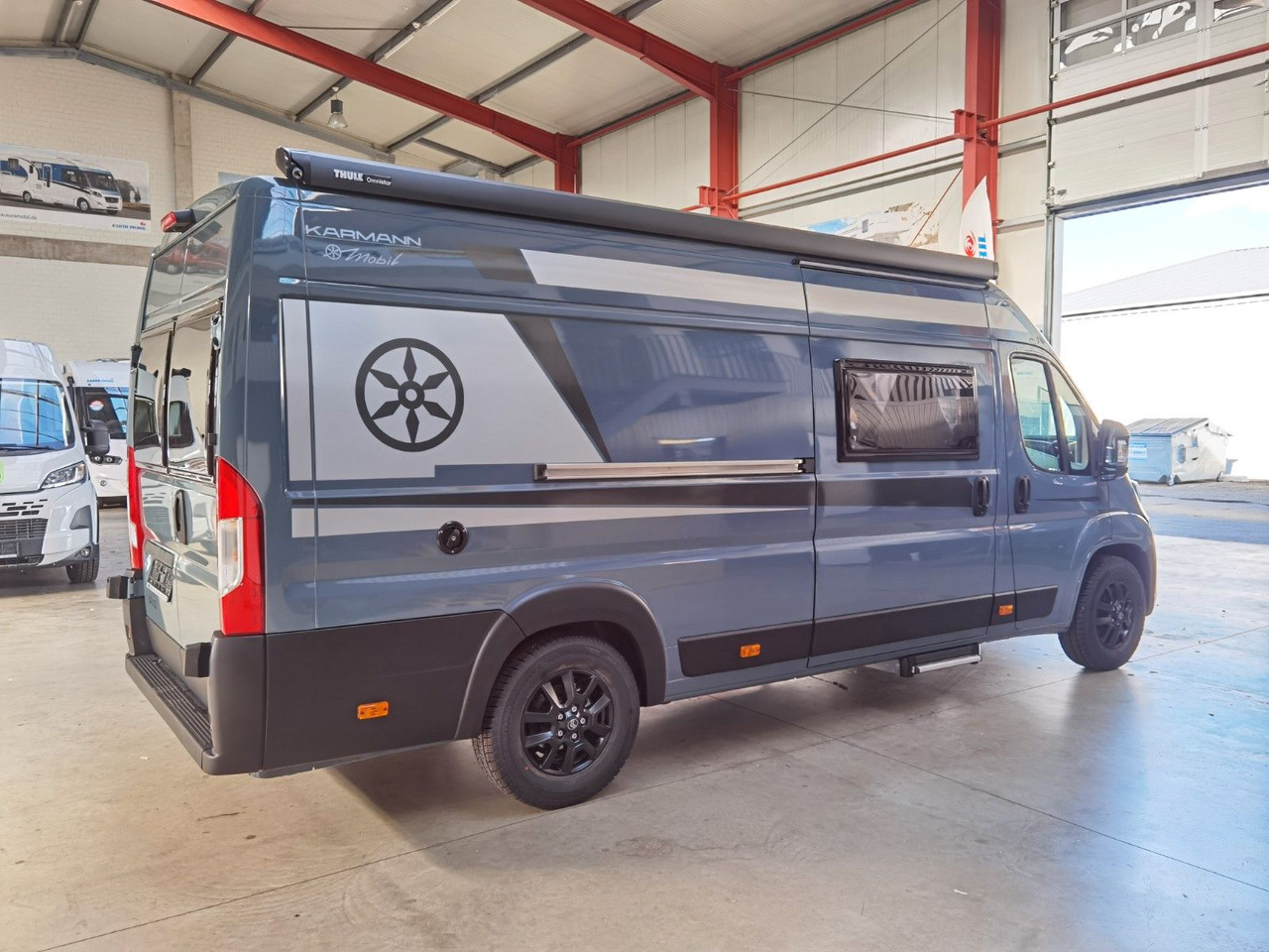 Karmann DAVIS 620 TRENDSTYLE / - 2026 -/ 140PS-AUTOMATIK - Kamp kombi: slika Karmann DAVIS 620 TRENDSTYLE / - 2026 -/ 140PS-AUTOMATIK - Kamp kombi Karmann DAVIS 620 TRENDSTYLE / - 2026 -/ 140PS-AUTOMATIK - Kamp kombi: slika Karmann DAVIS 620 TRENDSTYLE / - 2026 -/ 140PS-AUTOMATIK - Kamp kombi