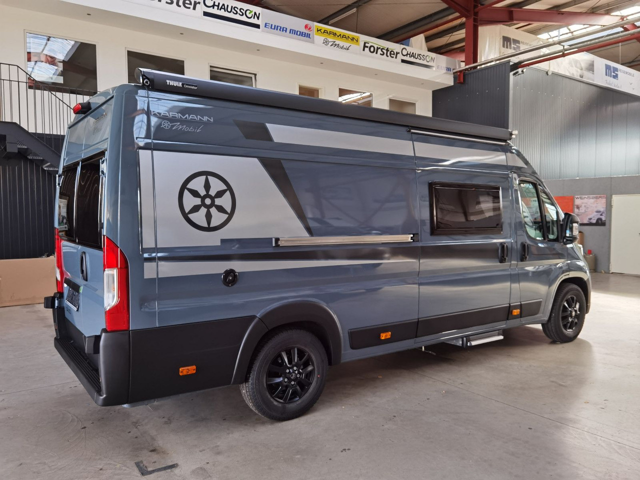 Karmann DAVIS 620 TRENDSTYLE / - 2026 -/ 140PS-AUTOMATIK - Kamp kombi: slika Karmann DAVIS 620 TRENDSTYLE / - 2026 -/ 140PS-AUTOMATIK - Kamp kombi Karmann DAVIS 620 TRENDSTYLE / - 2026 -/ 140PS-AUTOMATIK - Kamp kombi: slika Karmann DAVIS 620 TRENDSTYLE / - 2026 -/ 140PS-AUTOMATIK - Kamp kombi