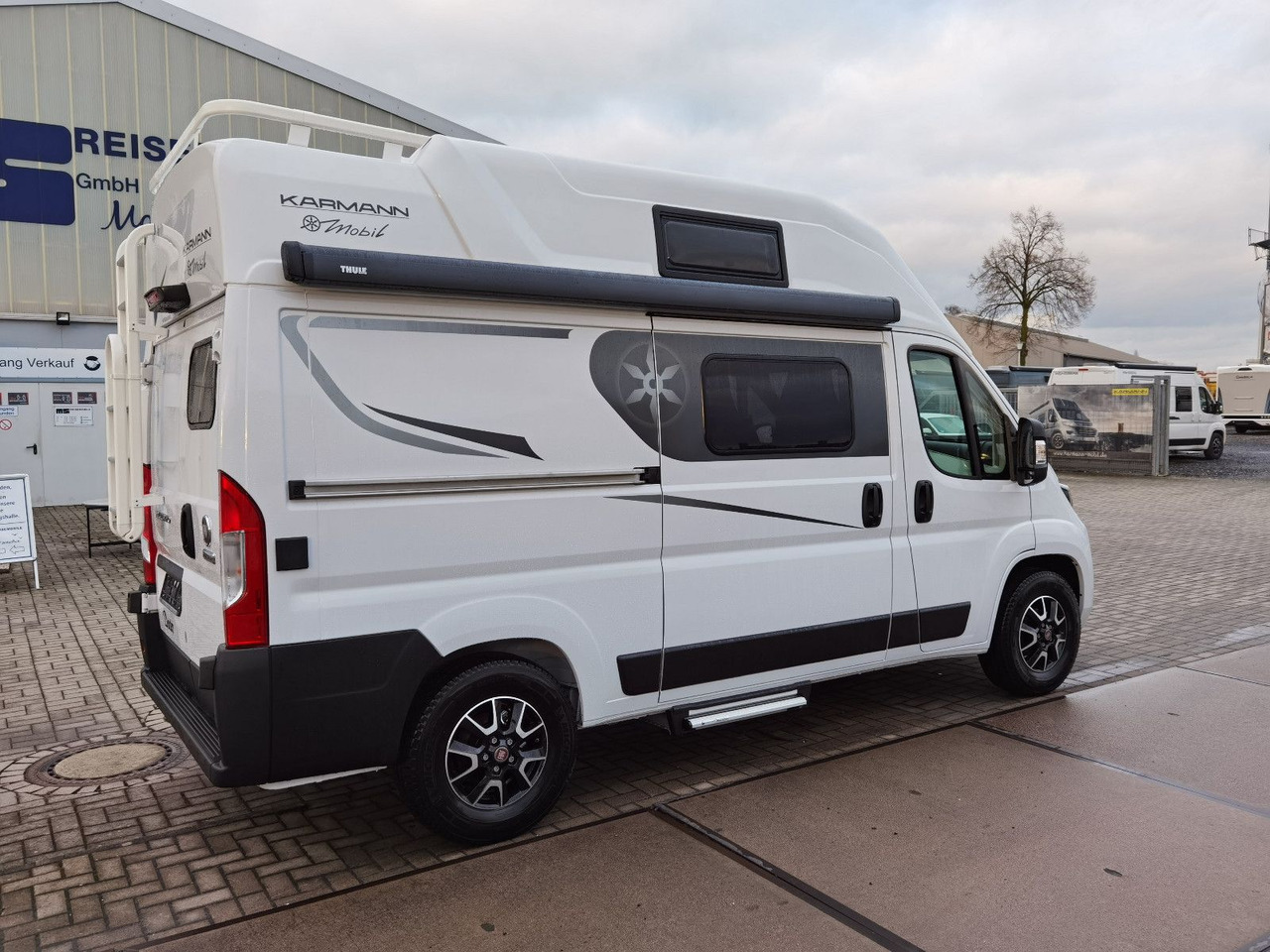 Karmann DEXTER 550 / 140PS / CONCEPT - PAKET & HUBBETT - Kamp kombi: slika Karmann DEXTER 550 / 140PS / CONCEPT - PAKET & HUBBETT - Kamp kombi Karmann DEXTER 550 / 140PS / CONCEPT - PAKET & HUBBETT - Kamp kombi: slika Karmann DEXTER 550 / 140PS / CONCEPT - PAKET & HUBBETT - Kamp kombi