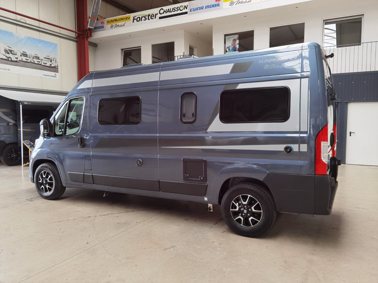 Karmann DEXTER 580 /-MODELL 2026-/ PANORAMA DACHFENSTER - Kamp kombi: slika Karmann DEXTER 580 /-MODELL 2026-/ PANORAMA DACHFENSTER - Kamp kombi Karmann DEXTER 580 /-MODELL 2026-/ PANORAMA DACHFENSTER - Kamp kombi: slika Karmann DEXTER 580 /-MODELL 2026-/ PANORAMA DACHFENSTER - Kamp kombi