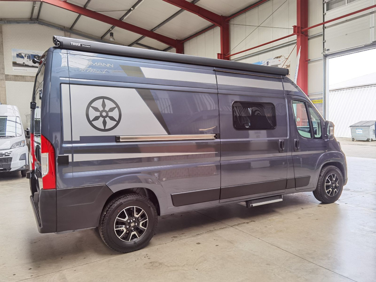 Karmann DEXTER 580 /-MODELL 2026-/ PANORAMA DACHFENSTER - Kamp kombi: slika Karmann DEXTER 580 /-MODELL 2026-/ PANORAMA DACHFENSTER - Kamp kombi Karmann DEXTER 580 /-MODELL 2026-/ PANORAMA DACHFENSTER - Kamp kombi: slika Karmann DEXTER 580 /-MODELL 2026-/ PANORAMA DACHFENSTER - Kamp kombi