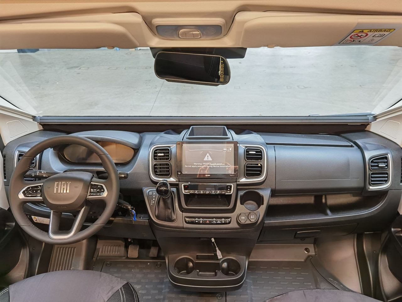 Kamp kombi Karmann DEXTER 600 /- 2026-/ 8G.AUTOMATIK/ EINZELBETTEN: slika Kamp kombi Karmann DEXTER 600 /- 2026-/ 8G.AUTOMATIK/ EINZELBETTEN