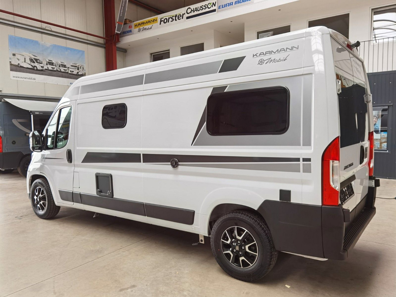 Karmann DEXTER 600 / -2026-/ EINZELBETTEN & BAR-VERSION - Kamp kombi: slika Karmann DEXTER 600 / -2026-/ EINZELBETTEN & BAR-VERSION - Kamp kombi Karmann DEXTER 600 / -2026-/ EINZELBETTEN & BAR-VERSION - Kamp kombi: slika Karmann DEXTER 600 / -2026-/ EINZELBETTEN & BAR-VERSION - Kamp kombi
