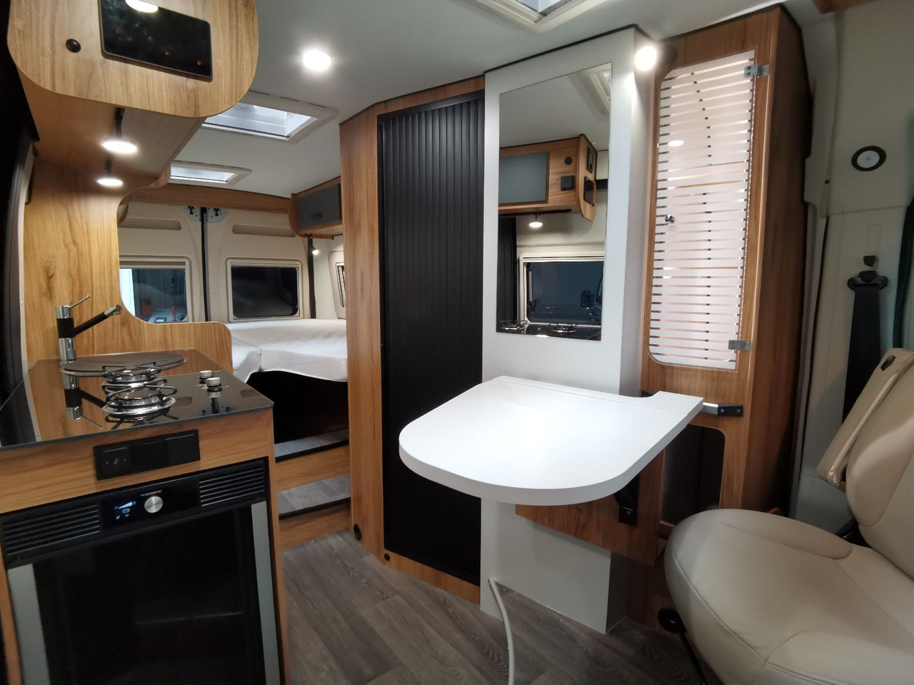 Karmann DEXTER 600 /MODELL 2026/ EINZELBETTEN 5.99M - Kamp kombi: slika Karmann DEXTER 600 /MODELL 2026/ EINZELBETTEN 5.99M - Kamp kombi Karmann DEXTER 600 /MODELL 2026/ EINZELBETTEN 5.99M - Kamp kombi: slika Karmann DEXTER 600 /MODELL 2026/ EINZELBETTEN 5.99M - Kamp kombi