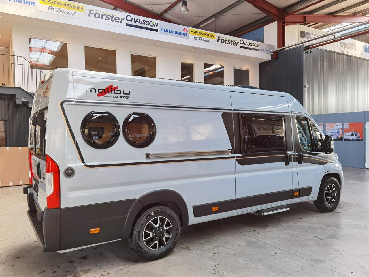 Malibu VAN COMFORT 640 LE / INFO.- PAKET / EINZELBETTEN - Kamp kombi: slika Malibu VAN COMFORT 640 LE / INFO.- PAKET / EINZELBETTEN - Kamp kombi Malibu VAN COMFORT 640 LE / INFO.- PAKET / EINZELBETTEN - Kamp kombi: slika Malibu VAN COMFORT 640 LE / INFO.- PAKET / EINZELBETTEN - Kamp kombi
