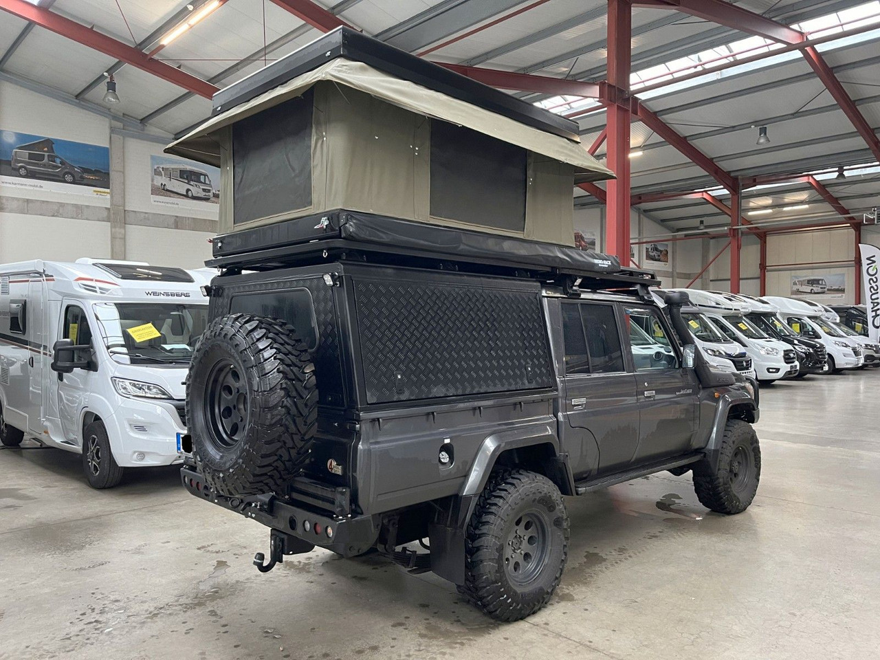 Toyota GRJ 79 DC - VX LIMITED / VIELE EXTRAS - SUV: slika Toyota GRJ 79 DC - VX LIMITED / VIELE EXTRAS - SUV Toyota GRJ 79 DC - VX LIMITED / VIELE EXTRAS - SUV: slika Toyota GRJ 79 DC - VX LIMITED / VIELE EXTRAS - SUV