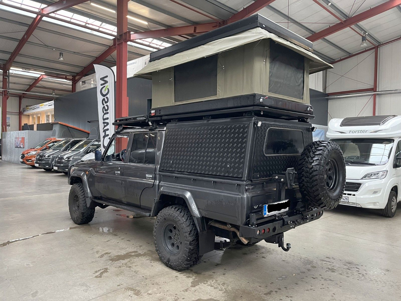Toyota GRJ 79 DC - VX LIMITED / VIELE EXTRAS - SUV: slika Toyota GRJ 79 DC - VX LIMITED / VIELE EXTRAS - SUV Toyota GRJ 79 DC - VX LIMITED / VIELE EXTRAS - SUV: slika Toyota GRJ 79 DC - VX LIMITED / VIELE EXTRAS - SUV