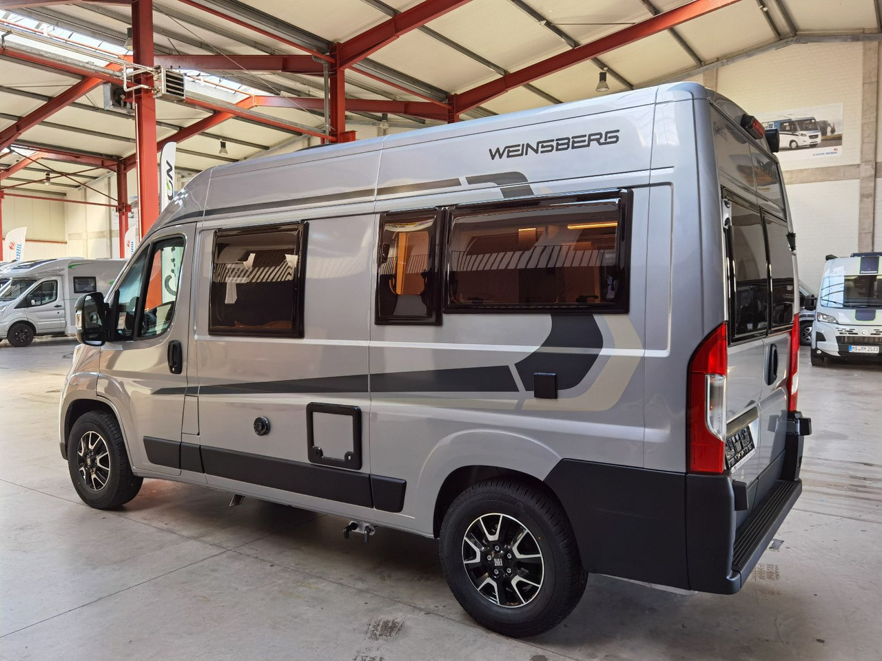 Weinsberg CARABUS GREY 540 MQ - EDITION FIRE /-2026-/140PS - Kamp kombi: slika Weinsberg CARABUS GREY 540 MQ - EDITION FIRE /-2026-/140PS - Kamp kombi Weinsberg CARABUS GREY 540 MQ - EDITION FIRE /-2026-/140PS - Kamp kombi: slika Weinsberg CARABUS GREY 540 MQ - EDITION FIRE /-2026-/140PS - Kamp kombi