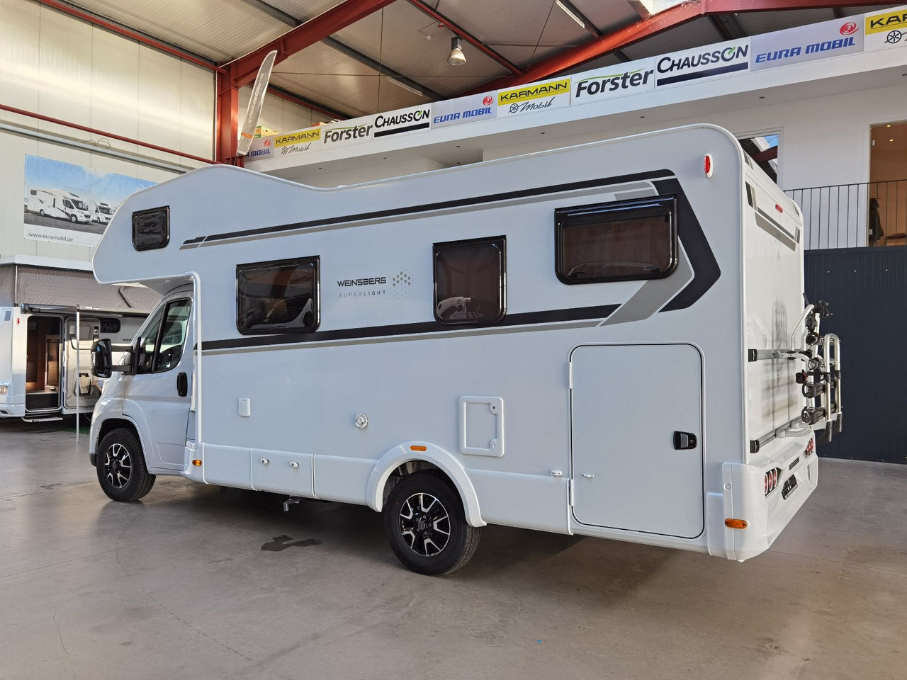 Weinsberg CARAHOME 650 DG / 140 PS / TOP - AUSSTATTUNG - Alkoven kamper: slika Weinsberg CARAHOME 650 DG / 140 PS / TOP - AUSSTATTUNG - Alkoven kamper Weinsberg CARAHOME 650 DG / 140 PS / TOP - AUSSTATTUNG - Alkoven kamper: slika Weinsberg CARAHOME 650 DG / 140 PS / TOP - AUSSTATTUNG - Alkoven kamper