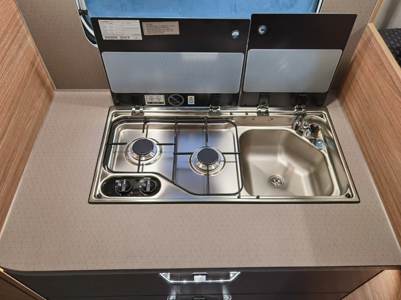 Poluintegrirani kamper Weinsberg CARALOFT 650 MF / 155PS / TOP - AUSSTATTUNG: slika Poluintegrirani kamper Weinsberg CARALOFT 650 MF / 155PS / TOP - AUSSTATTUNG Poluintegrirani kamper Weinsberg CARALOFT 650 MF / 155PS / TOP - AUSSTATTUNG: slika Poluintegrirani kamper Weinsberg CARALOFT 650 MF / 155PS / TOP - AUSSTATTUNG