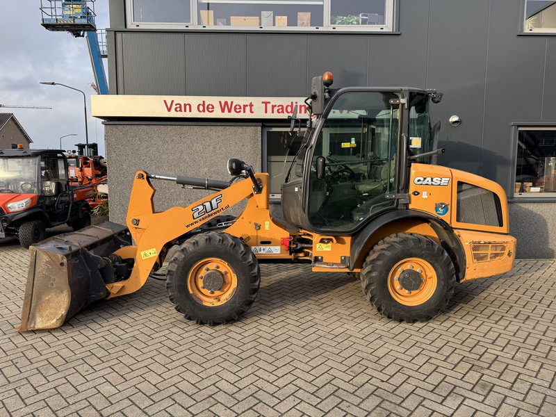 Case 21F Shovel / Radlader / Wheel Loader 2016 Bucket & Forks 3970Hours - Utovarivač na kotačima: slika Case 21F Shovel / Radlader / Wheel Loader 2016 Bucket & Forks 3970Hours - Utovarivač na kotačima Case 21F Shovel / Radlader / Wheel Loader 2016 Bucket & Forks 3970Hours - Utovarivač na kotačima: slika Case 21F Shovel / Radlader / Wheel Loader 2016 Bucket & Forks 3970Hours - Utovarivač na kotačima