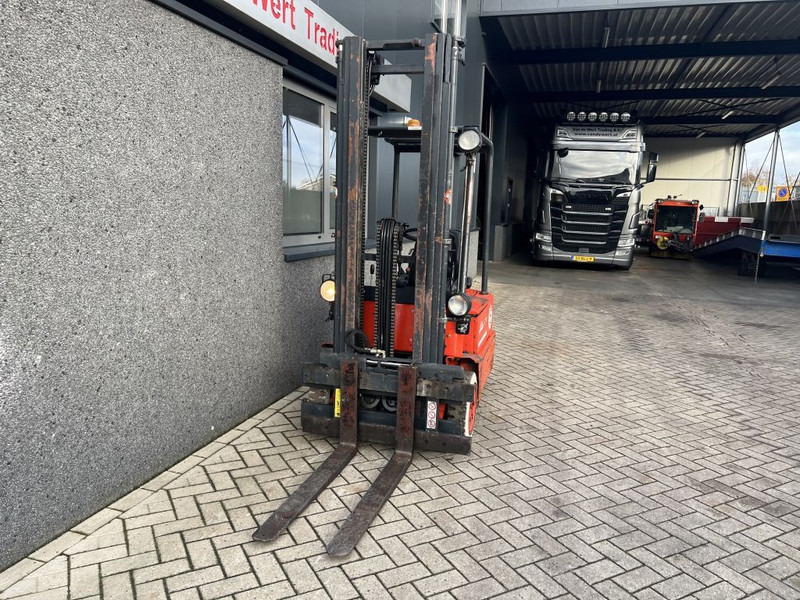 Linde e14 Heftruck Linde E14 Triplo 550 Freelift/Sideshift elektrisch - Električni viličar: slika Linde e14 Heftruck Linde E14 Triplo 550 Freelift/Sideshift elektrisch - Električni viličar Linde e14 Heftruck Linde E14 Triplo 550 Freelift/Sideshift elektrisch - Električni viličar: slika Linde e14 Heftruck Linde E14 Triplo 550 Freelift/Sideshift elektrisch - Električni viličar