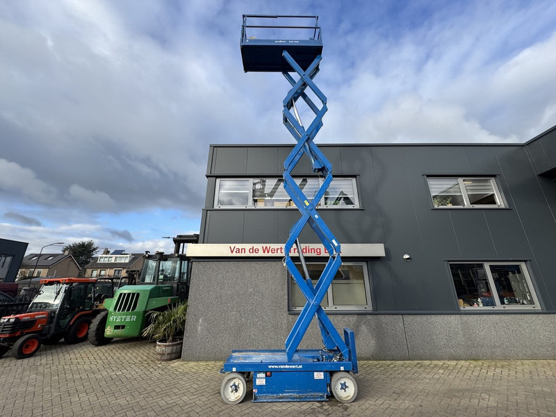 Skyjack SJ 3226 - Škarasta podizna platforma: slika Skyjack SJ 3226 - Škarasta podizna platforma Skyjack SJ 3226 - Škarasta podizna platforma: slika Skyjack SJ 3226 - Škarasta podizna platforma