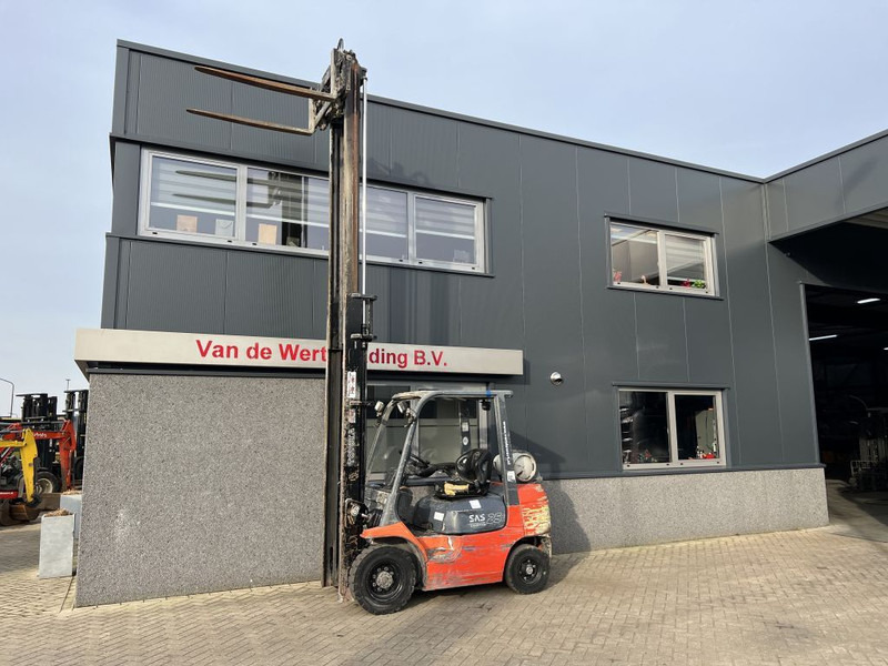 Toyota 42 7FGF 25 - Plinski viličar: slika Toyota 42 7FGF 25 - Plinski viličar Toyota 42 7FGF 25 - Plinski viličar: slika Toyota 42 7FGF 25 - Plinski viličar