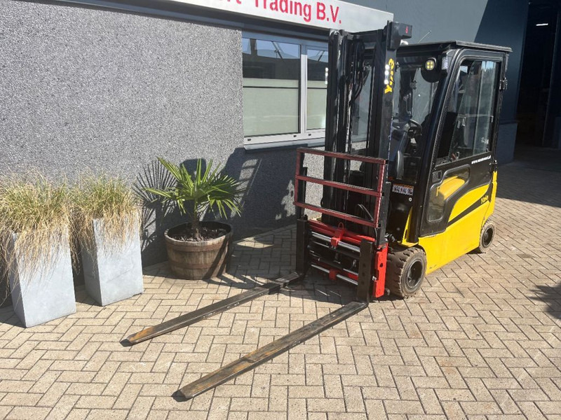 Yale ERP20VF duplo330 sideshift forkpositioner 2016 electrisch - Električni viličar: slika Yale ERP20VF duplo330 sideshift forkpositioner 2016 electrisch - Električni viličar Yale ERP20VF duplo330 sideshift forkpositioner 2016 electrisch - Električni viličar: slika Yale ERP20VF duplo330 sideshift forkpositioner 2016 electrisch - Električni viličar