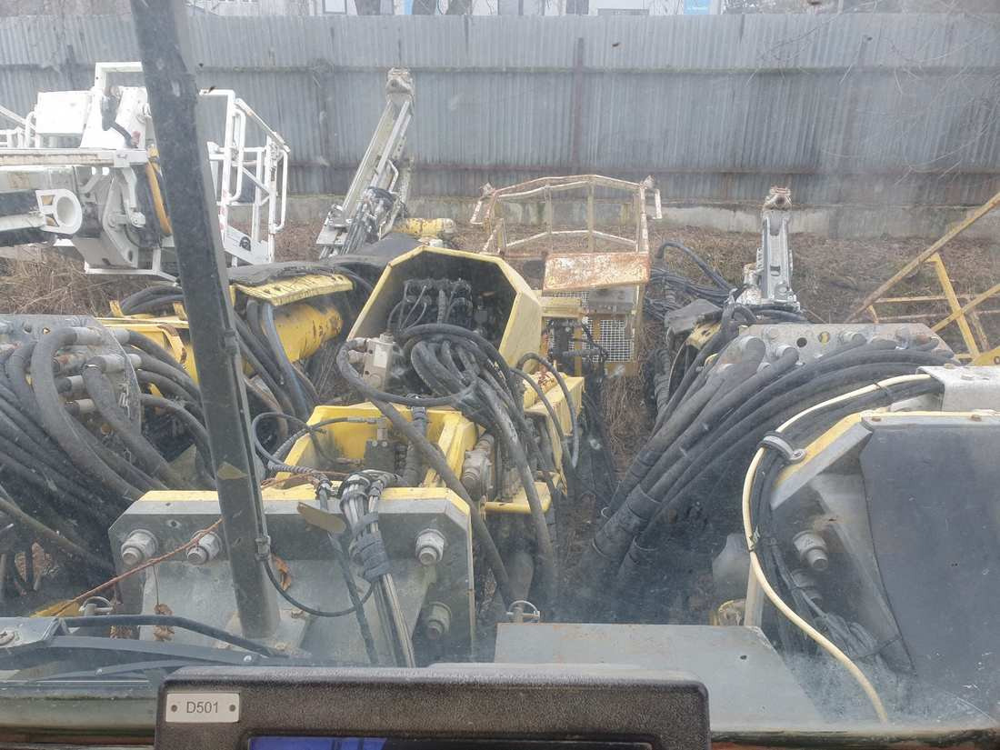 Atlas Copco L2C Jumbo - Stroj za bušenje tunela: slika Atlas Copco L2C Jumbo - Stroj za bušenje tunela Atlas Copco L2C Jumbo - Stroj za bušenje tunela: slika Atlas Copco L2C Jumbo - Stroj za bušenje tunela