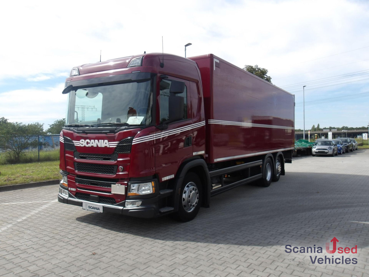 SCANIA G 320 B6x2*4NB / Getränkekoffer / Ladebordwand 2t - Kamion za prijevoz pića: slika SCANIA G 320 B6x2*4NB / Getränkekoffer / Ladebordwand 2t - Kamion za prijevoz pića SCANIA G 320 B6x2*4NB / Getränkekoffer / Ladebordwand 2t - Kamion za prijevoz pića: slika SCANIA G 320 B6x2*4NB / Getränkekoffer / Ladebordwand 2t - Kamion za prijevoz pića