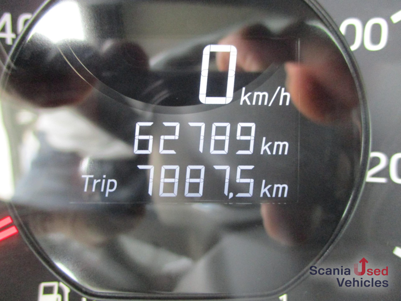 SCANIA P 370 B4x4HA Koffer mit Lbw. - Kamion sandučar: slika SCANIA P 370 B4x4HA Koffer mit Lbw. - Kamion sandučar SCANIA P 370 B4x4HA Koffer mit Lbw. - Kamion sandučar: slika SCANIA P 370 B4x4HA Koffer mit Lbw. - Kamion sandučar