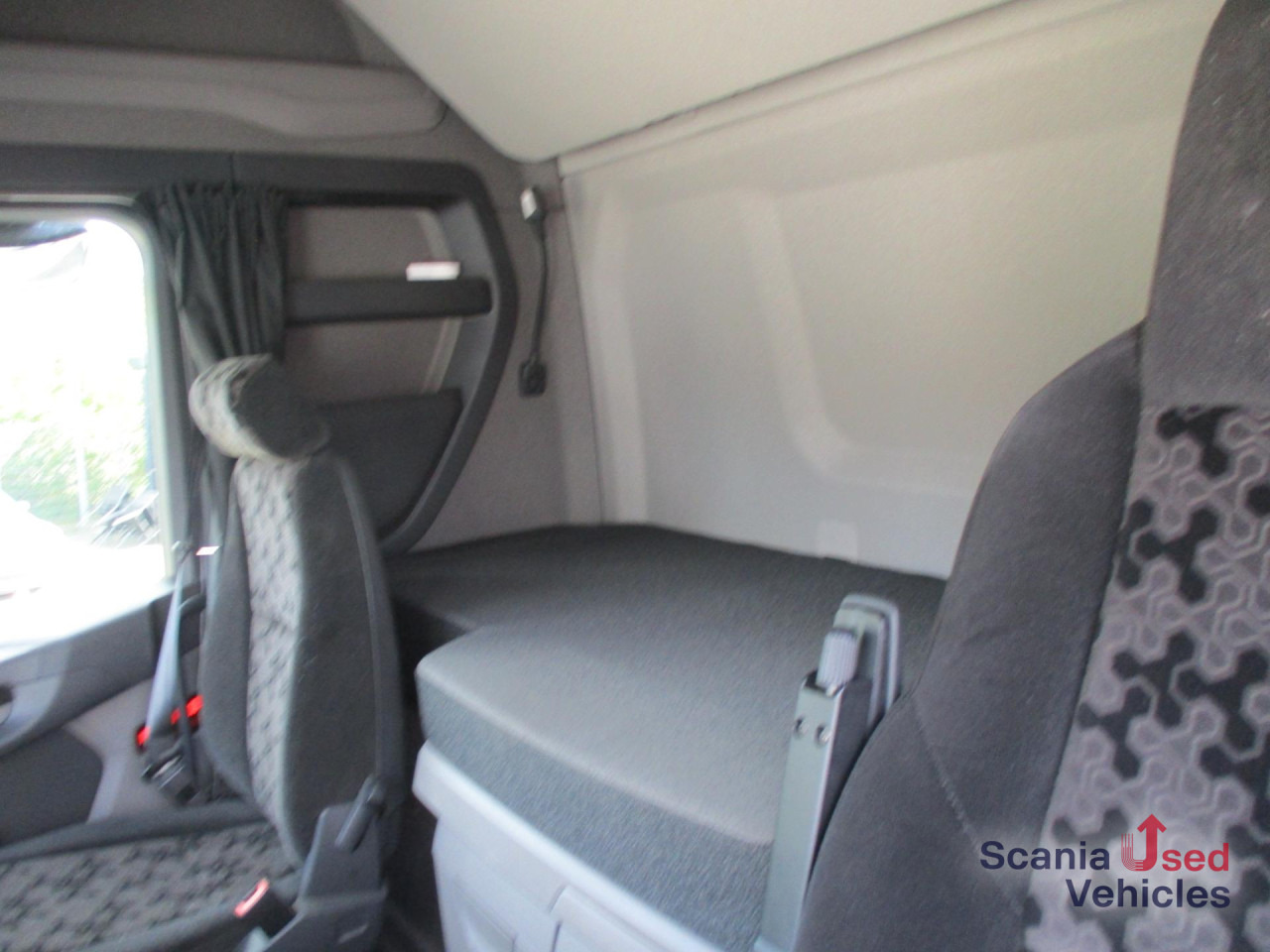 SCANIA R 460 A4x2NA / 2-Kreis Hydr. / Navi / LED / ADR AT - Tegljač: slika SCANIA R 460 A4x2NA / 2-Kreis Hydr. / Navi / LED / ADR AT - Tegljač SCANIA R 460 A4x2NA / 2-Kreis Hydr. / Navi / LED / ADR AT - Tegljač: slika SCANIA R 460 A4x2NA / 2-Kreis Hydr. / Navi / LED / ADR AT - Tegljač