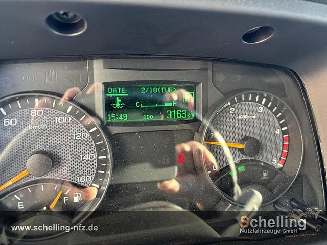 Kamion s otvorenim sandukom FUSO 7C15: slika Kamion s otvorenim sandukom FUSO 7C15