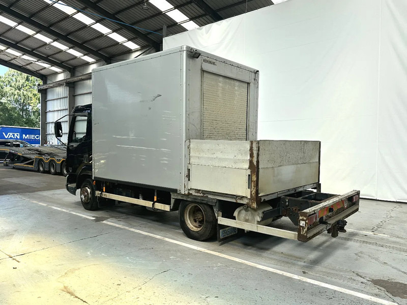 DAF LF 45.180 - Kamion s kranom: slika DAF LF 45.180 - Kamion s kranom DAF LF 45.180 - Kamion s kranom: slika DAF LF 45.180 - Kamion s kranom